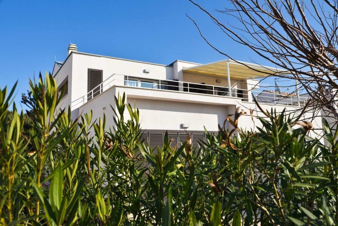 Apartmani Astrado Petrcane Exterior photo